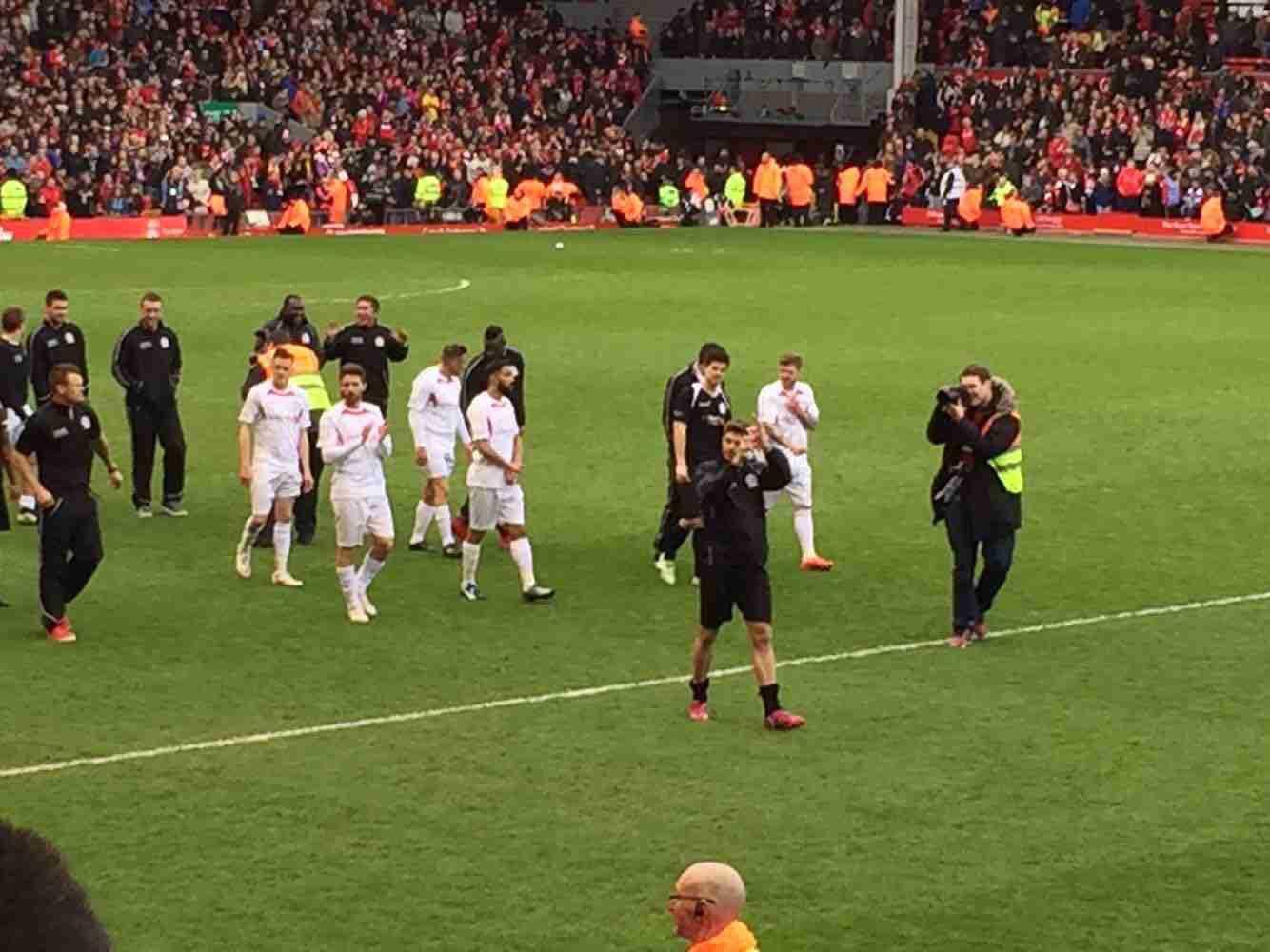 内马尔含泪告白：我曾跌入谷底！17分钟戴帽救主后寻求心理帮助（内马尔动情自述：从谷底走来！17分钟上演帽子戏法救主后主动寻求心理援助）