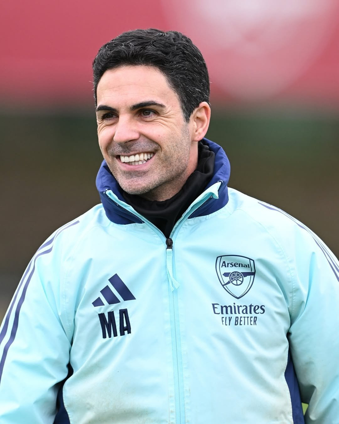 湖人生涯最强一战！斯玛特狂轰8记三分砍26分创赛季新高