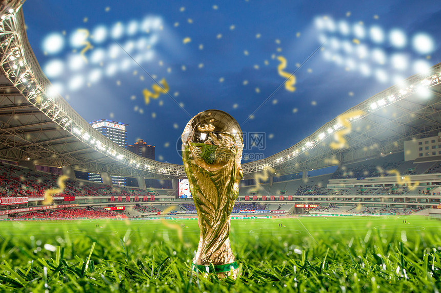 安德森本赛季欧联已送出11次关键传球，为欧联球员中最多（安德森本季欧联关键传球11次，高居榜首）