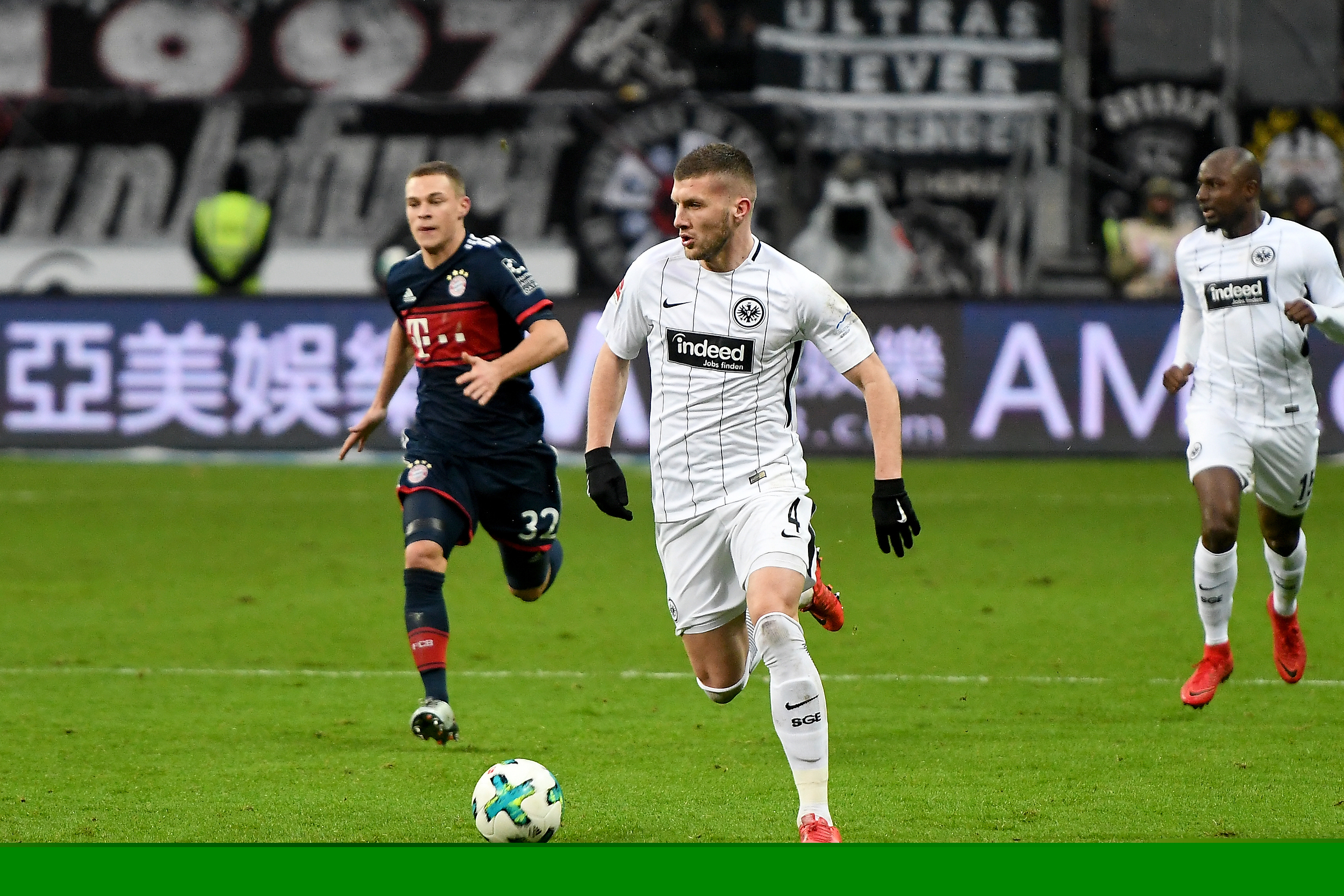 3-0,19岁巴萨旧将助攻梅开二度,率队完胜赫罗纳,终结7轮西甲不胜