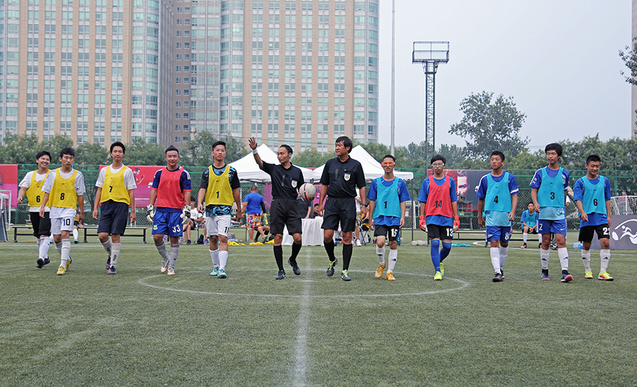 津门虎主帅于根伟积极引援奥乌苏，助力球队提升，期待其归化入籍，展现强大进攻实力，助球队稳定发展。（于根伟推动引进奥乌苏强化津门虎火力，盼其归化助球队稳步提升）