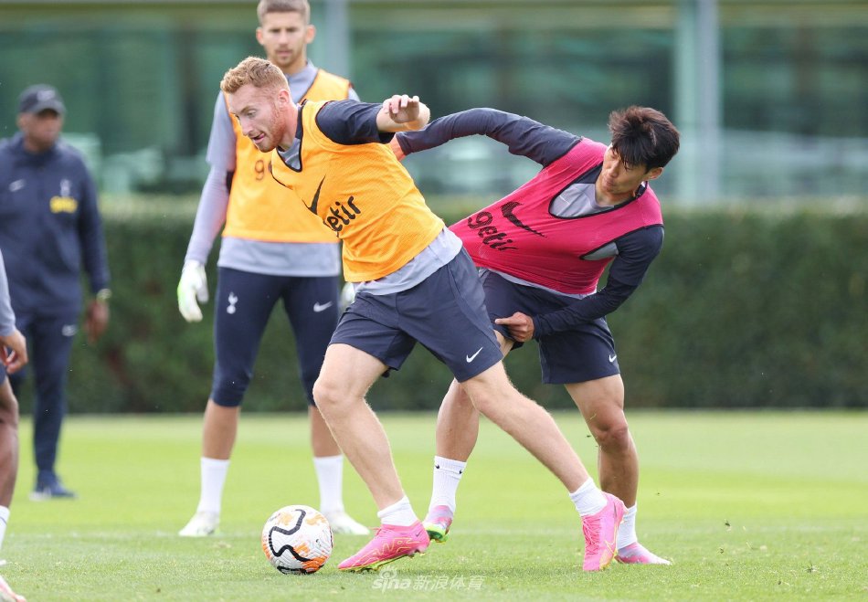 埃及足协力挺萨拉赫：你永远不会独行，你永远是最棒的（埃及足协声援萨拉赫：你永不孤单，你始终最优秀）