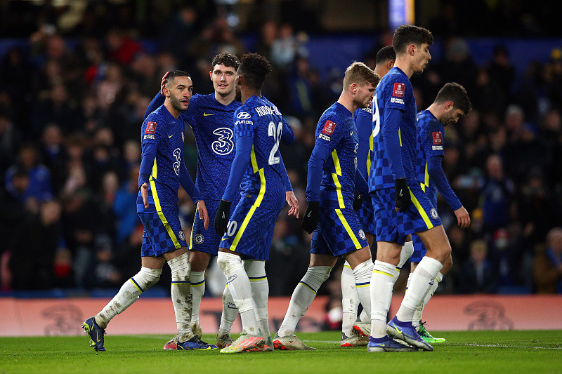 日职联前瞻：东京绿茵攻击手停赛，鹿岛迎来争冠关键时刻（日职联前瞻：东京绿茵锋将停赛，鹿岛冲冠迎关键一役）