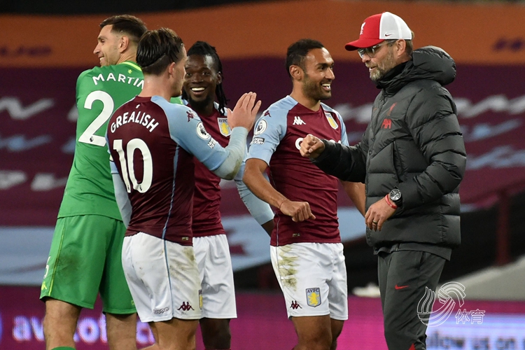 完胜河南队，北京国安第5次登顶足协杯：击败渴望创造历史的黑马，球队期望一扫阴霾（北京国安第5度问鼎足协杯：完胜渴望改写历史的河南黑马，球队期待一扫阴霾）