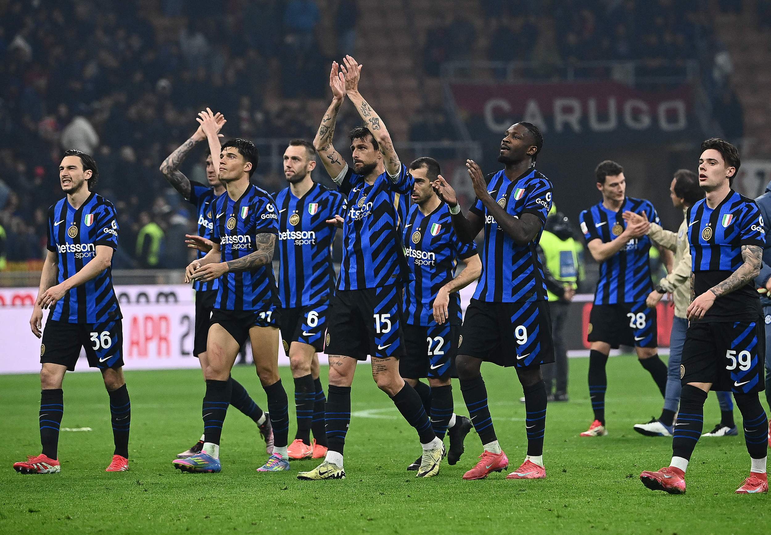 率队夺冠后，梅西蝉联美职联年度MVP（夺冠加身，梅西连续两年荣膺美职联年度MVP）