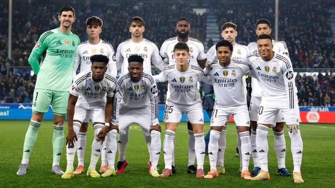 里肯：拜仁当然可能成为三冠王，他们的表现确实很出色（里肯：拜仁有望问鼎三冠，球队状态确实出色）