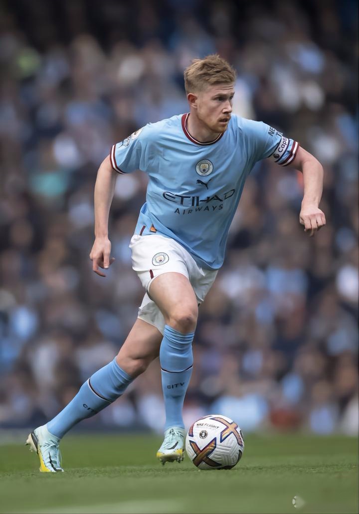 表现“两极分化”：回顾萨利巴上一次对阵拜仁的表现