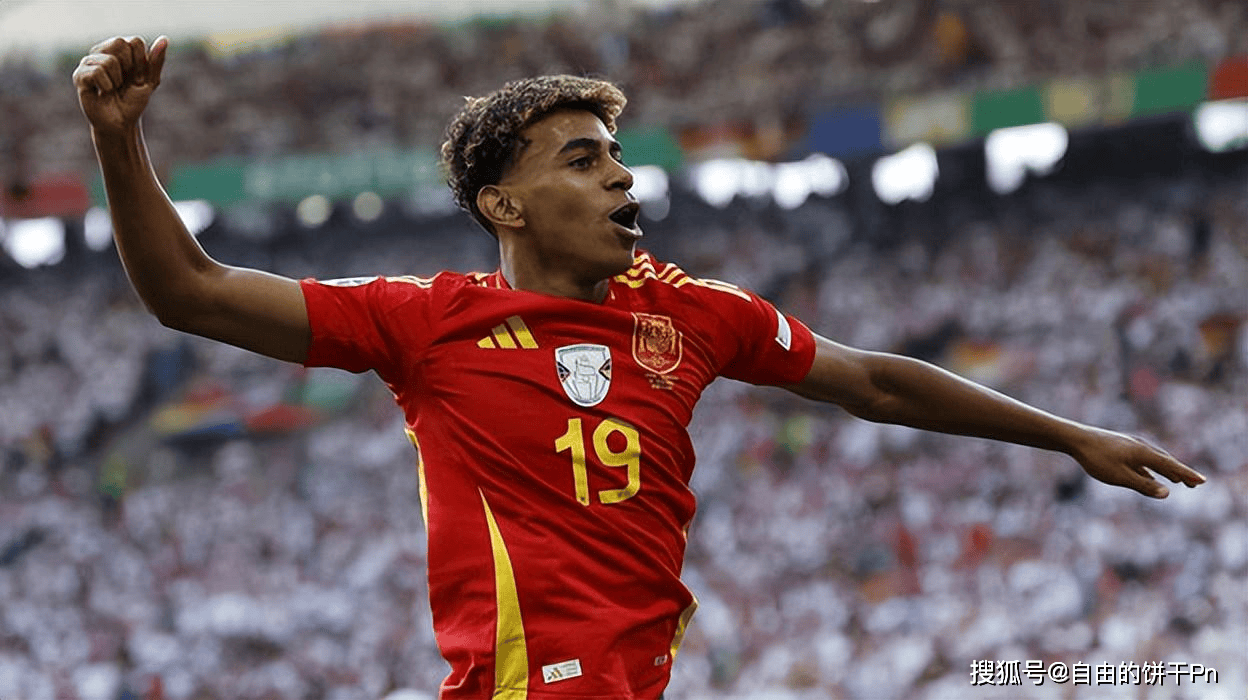 FC ONLINE｜中超争冠终章来袭！沪上双雄末轮定江山（FC ONLINE｜中超夺冠大结局将至：沪上双雄末轮一战定乾坤）